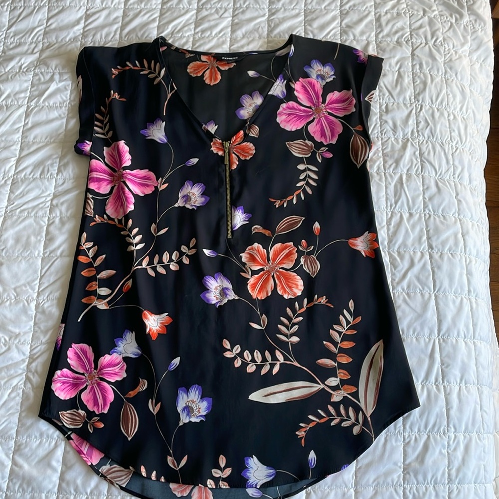 Express floral blouse Size S